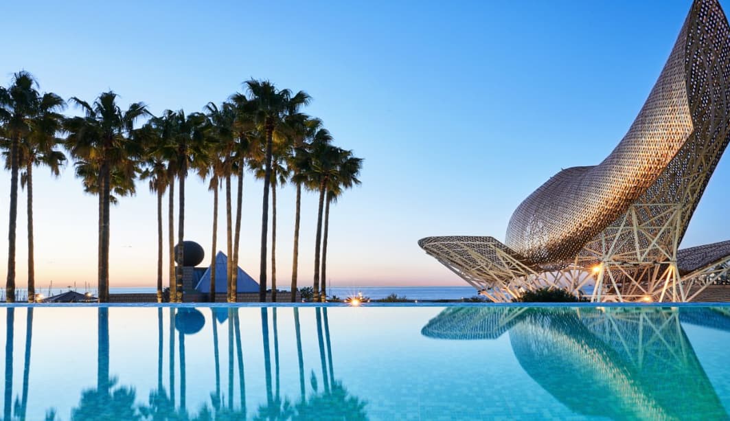 Marina Coastal Club – Hotel Arts Barcelona pool