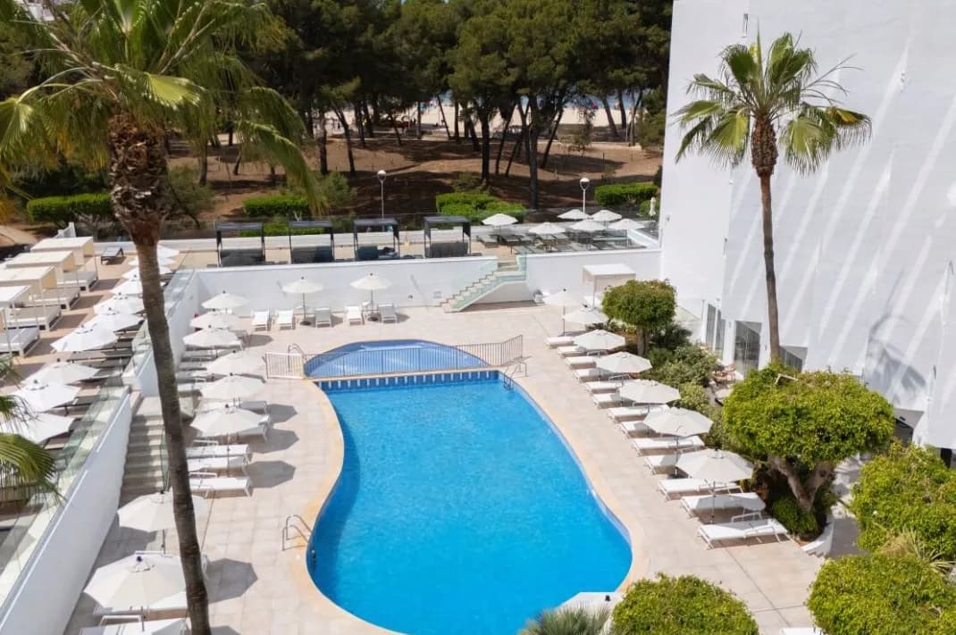 HM Isabela Mallorca pool