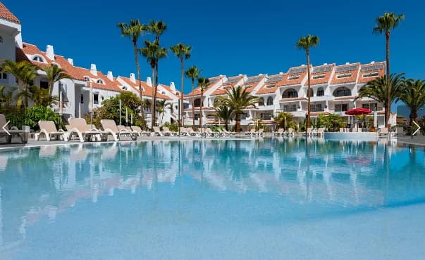 Paradise Park Fun Lifestyle Hotel pool