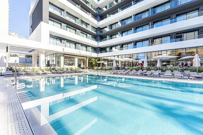 Port Alicante City & Beach pool