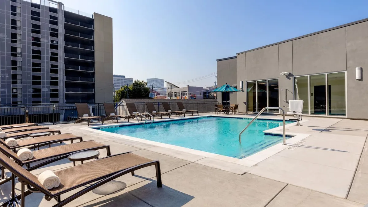 Hyatt Place Atlanta/Centennial Park pool