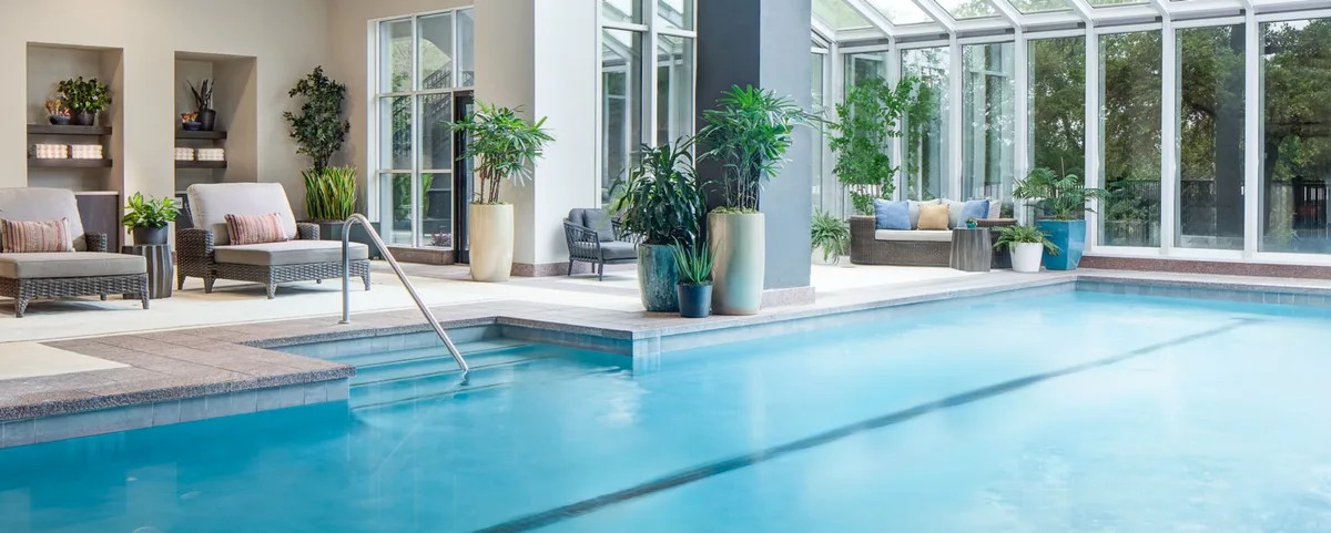 Renaissance Austin Downtown pool