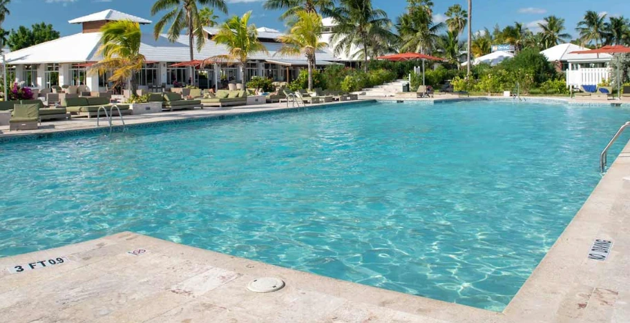 Viva Fortuna by Wyndham pool day pass Grand Bahama Freeport