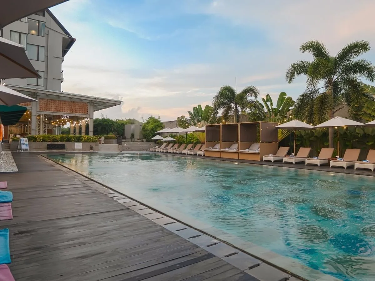 SALT at Eastin Ashta Resort pool day pass