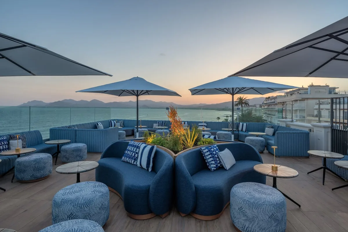 Canopy by Hilton Cannes spa and pool