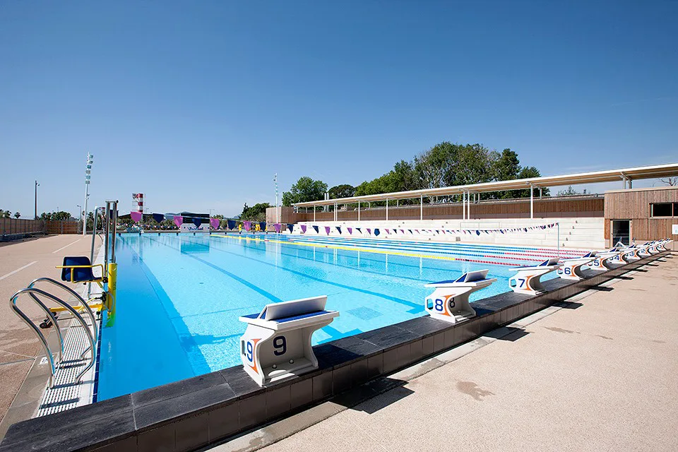 Centre Aquatique Grand Bleu outdoor pools Cannes La Bocca