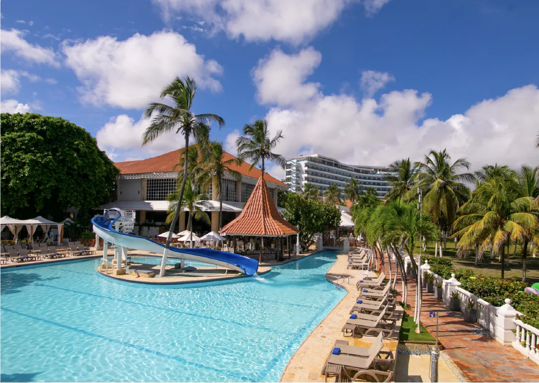 Club Kabanna beach club pool