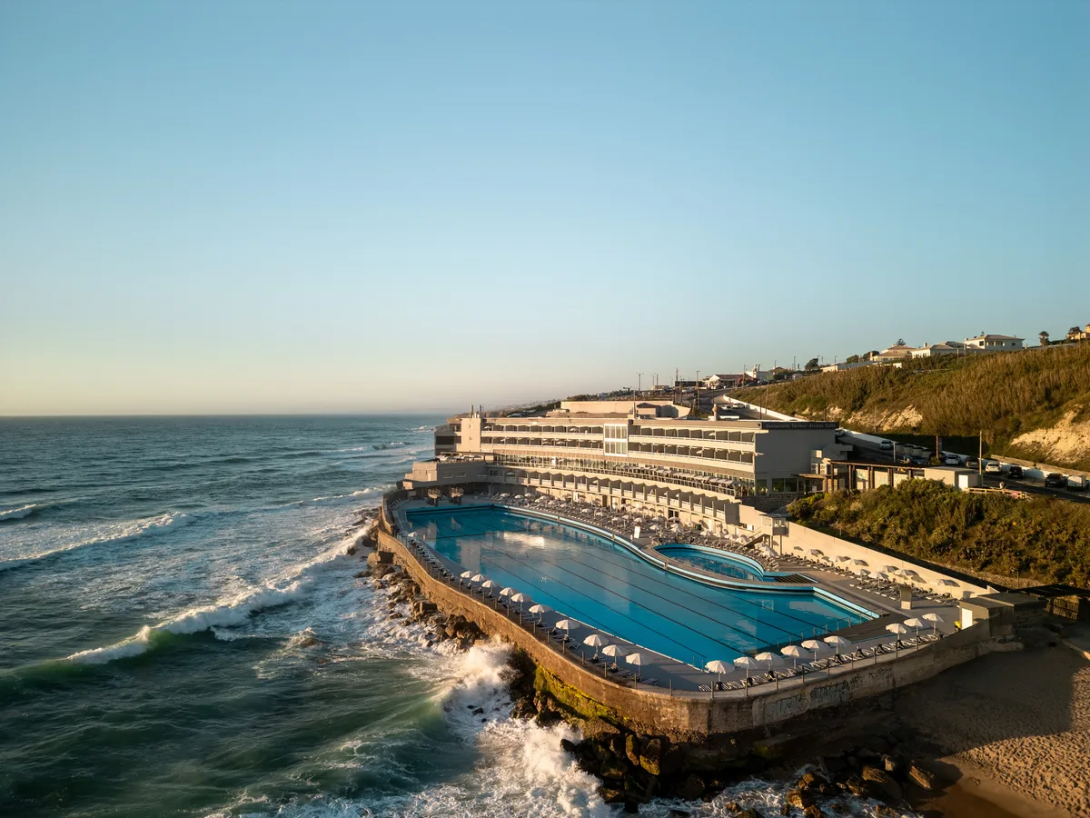Arriba by the Sea ocean pool day pass, Cascais
