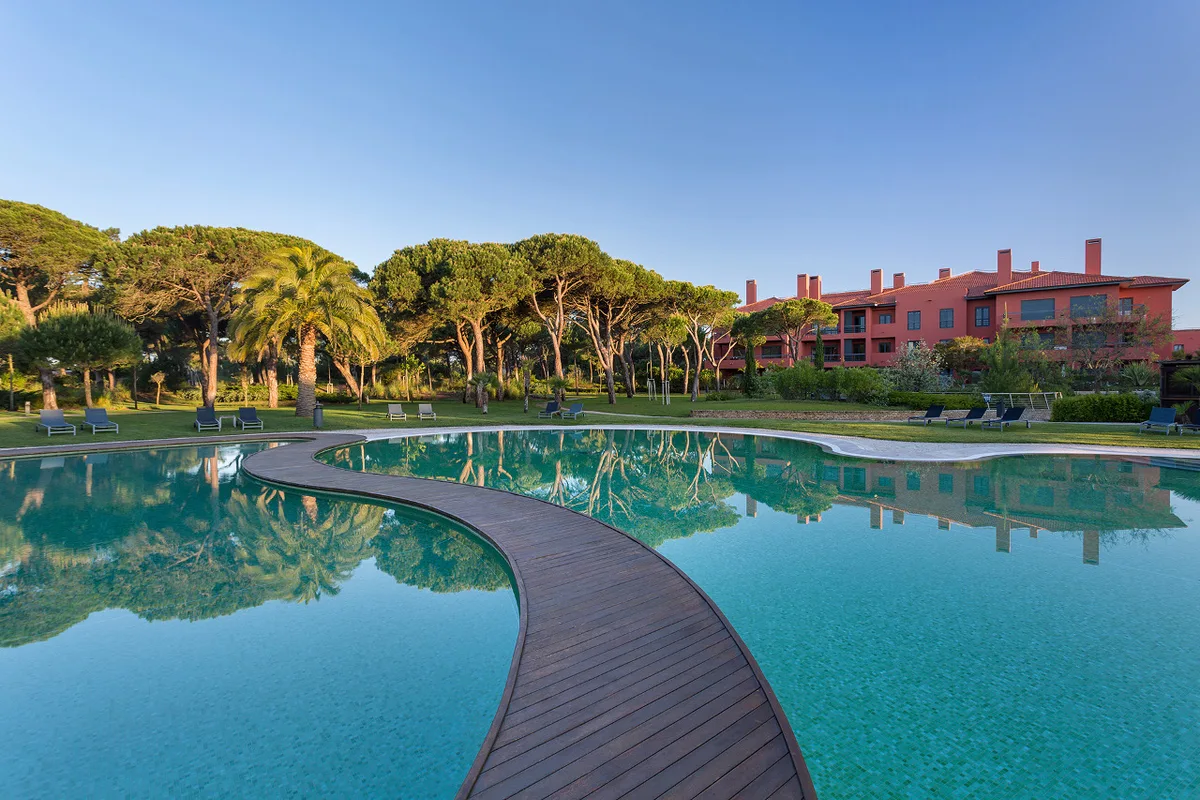 Sheraton Cascais Resort pool day pass