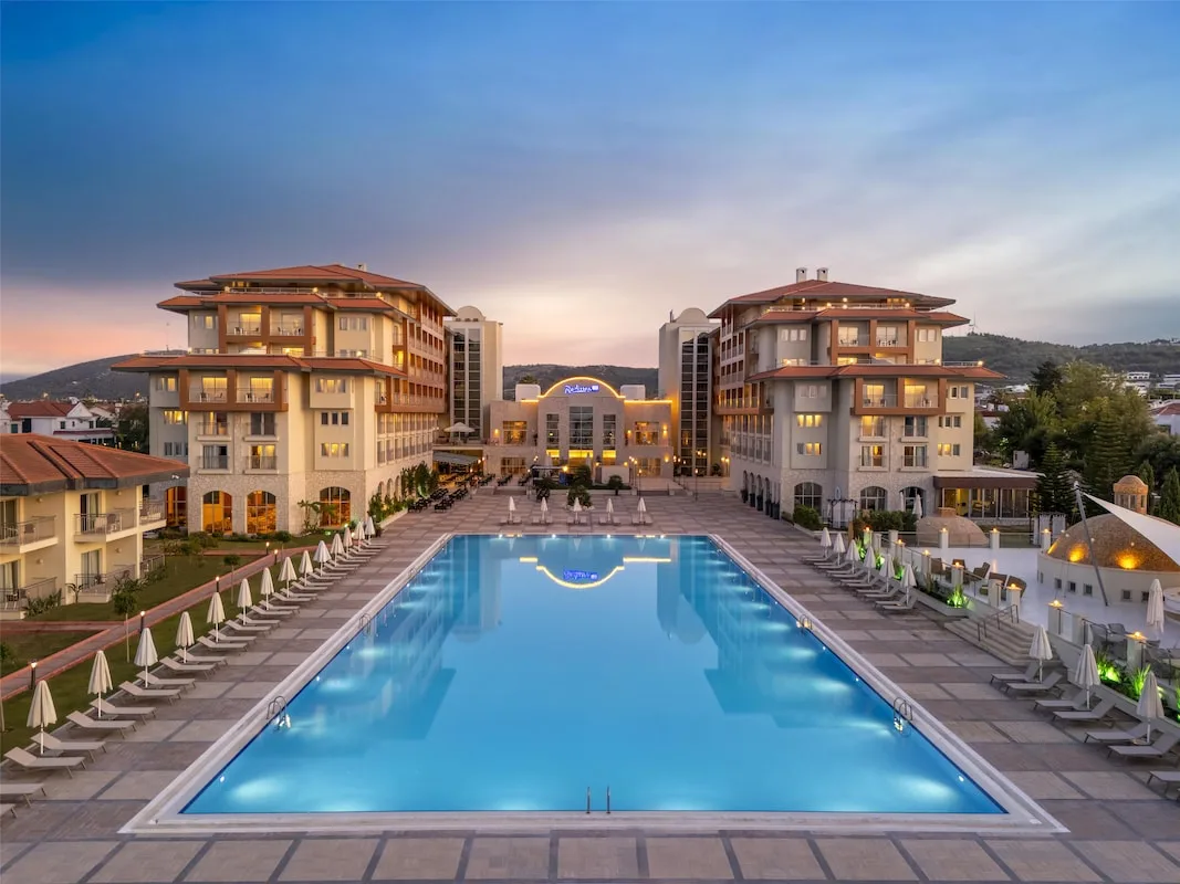 Radisson Blu Resort & Spa, Cesme pool