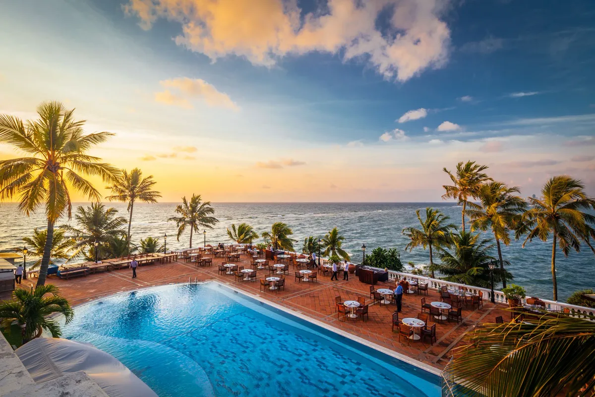 Mount Lavinia Hotel pool