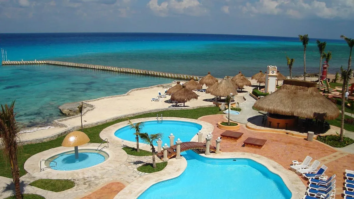 El Cozumeleño Beach Resort pool