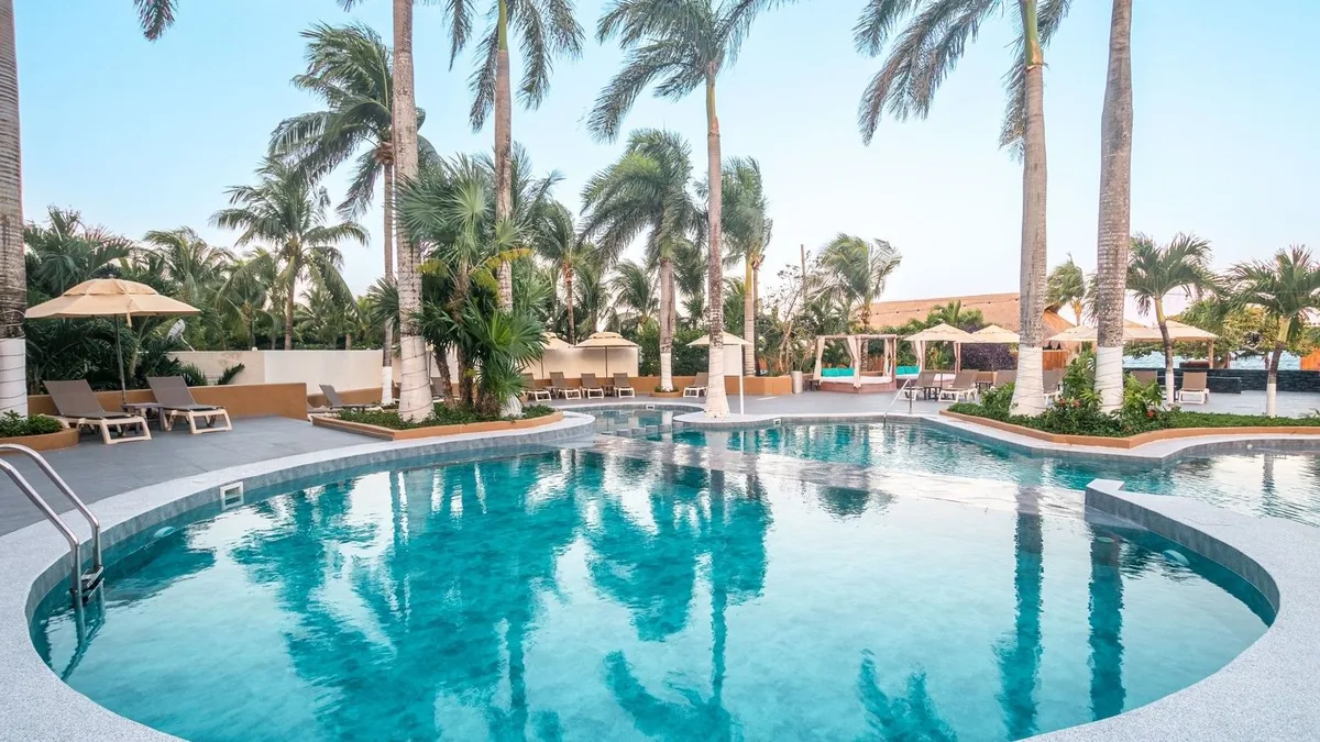 Fiesta Americana Cozumel All Inclusive pool
