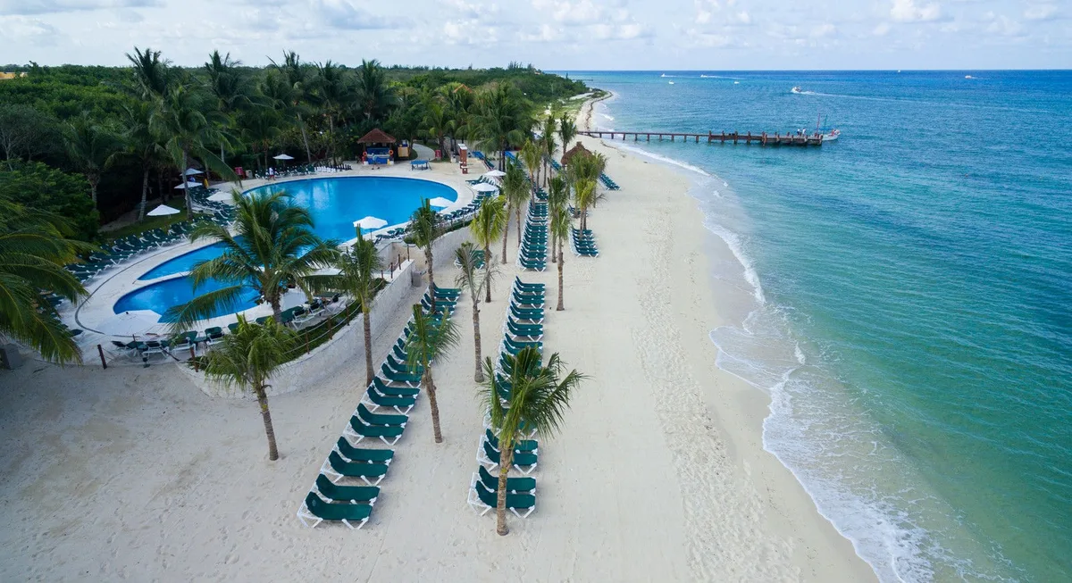 Occidental Cozumel Beach Resort pool