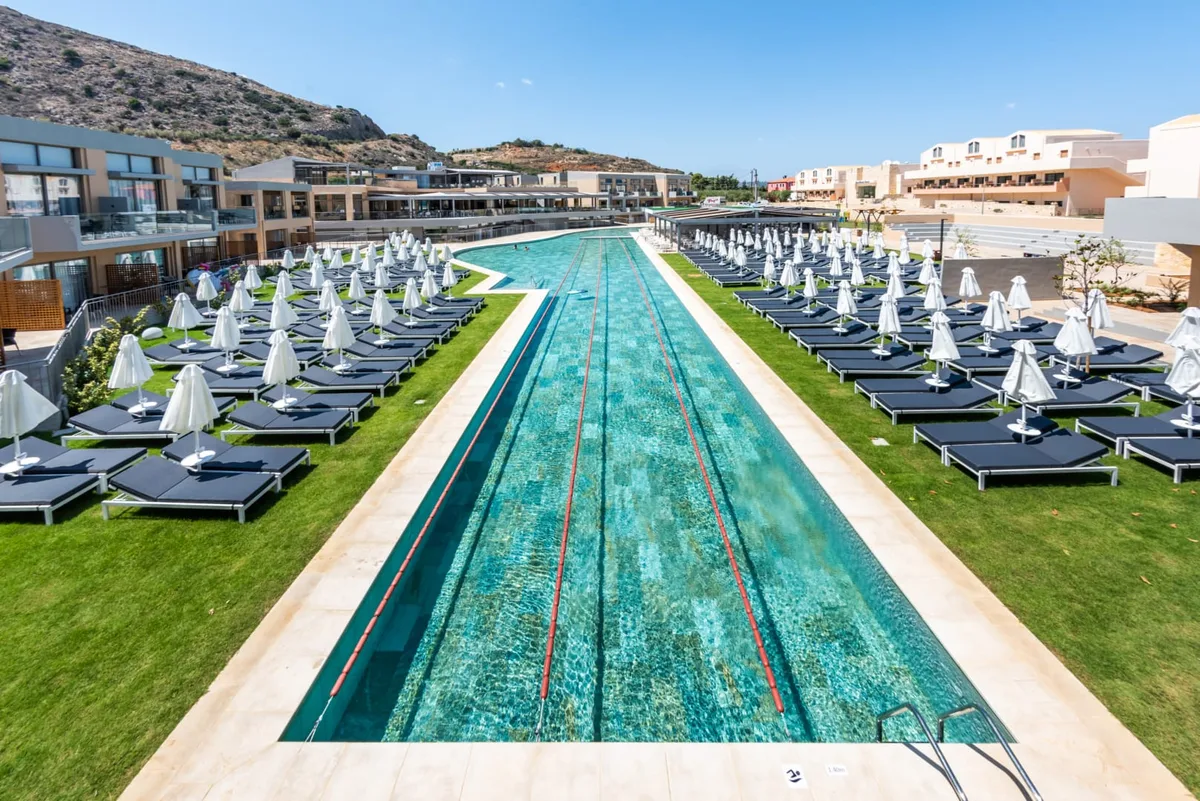 Kiani Beach Resort pool day pass