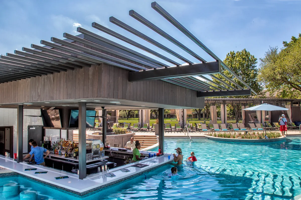 Hilton Anatole pool