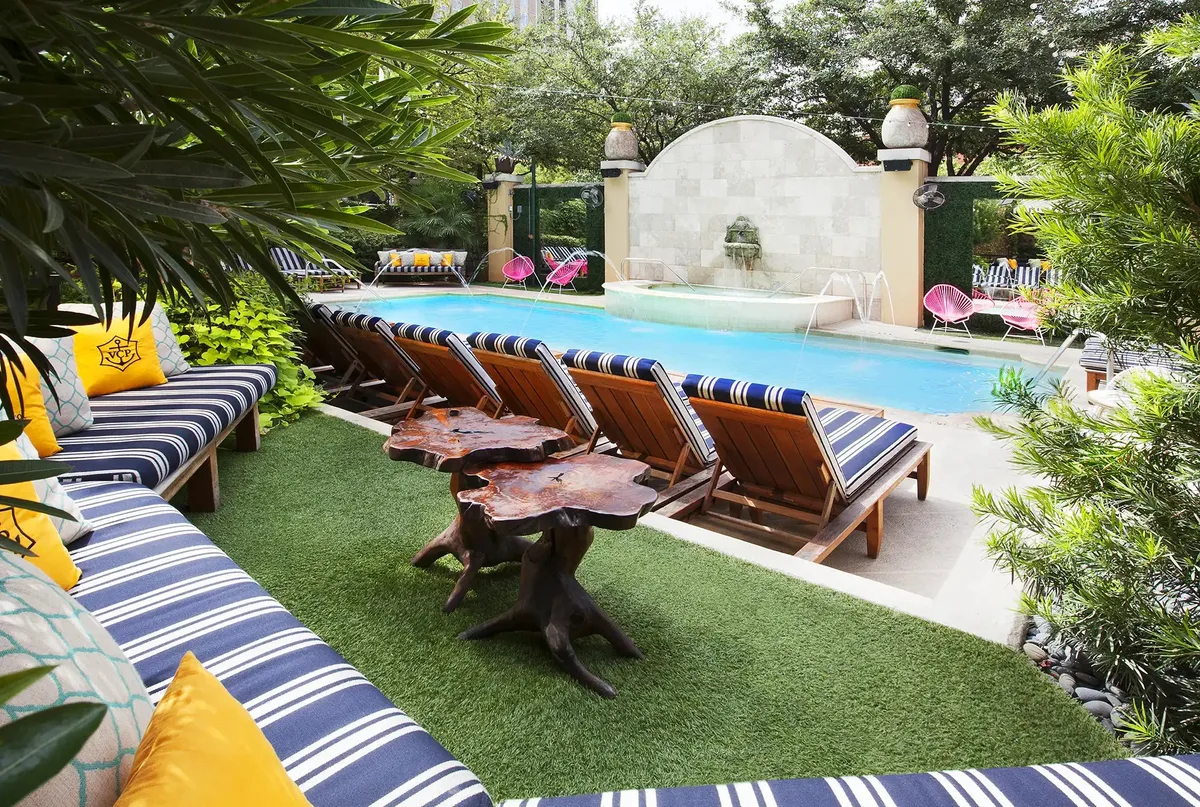 Hotel ZaZa Dallas Uptown pool