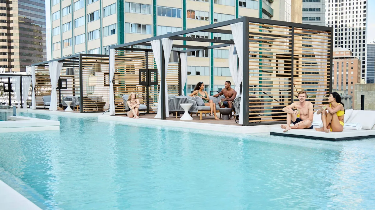 Thompson Dallas pool