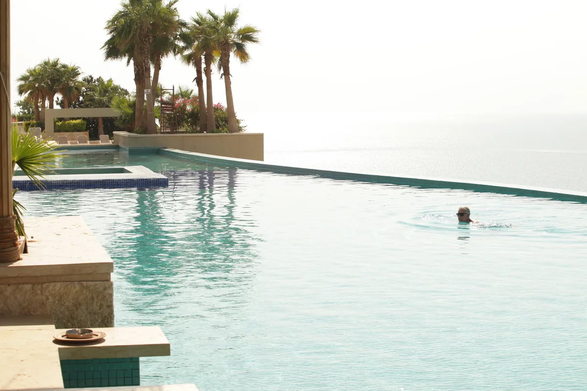 O Beach Dead Sea Resort and Spa pool