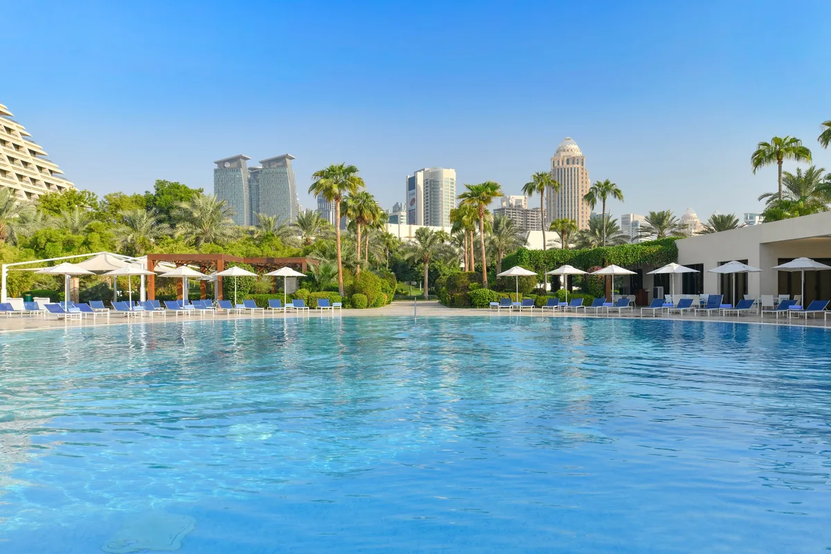 Sheraton Grand Doha Resort & Convention Hotel pool