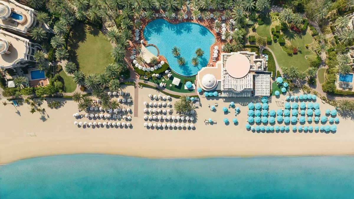 Kempinski Hotel The Palm pool day pass