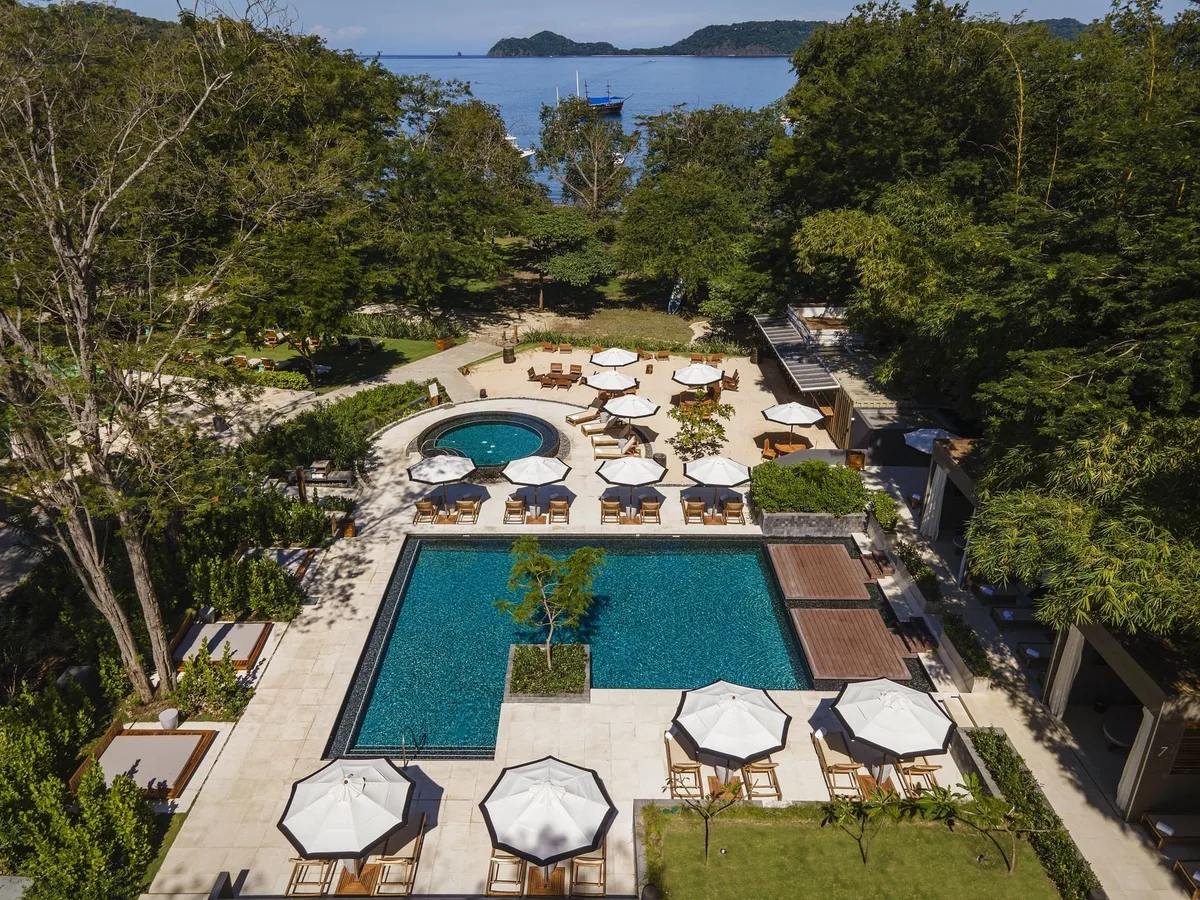 El Mangroove, Autograph Collection pool