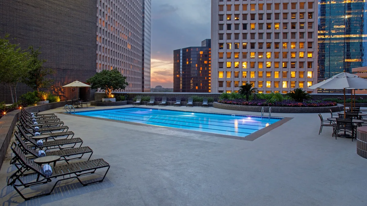 Hyatt Regency Houston pool