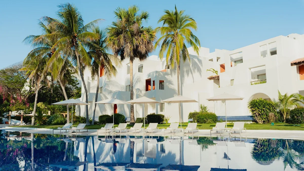 Camino Real Zaashila pool