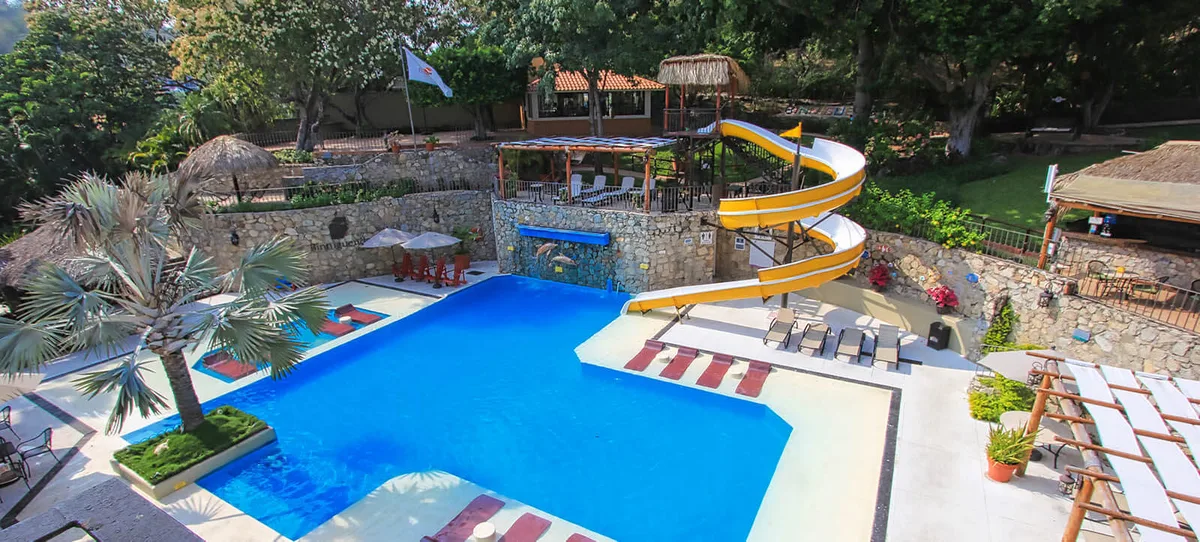 Hotel Binniguenda Huatulco & Beach Club pool