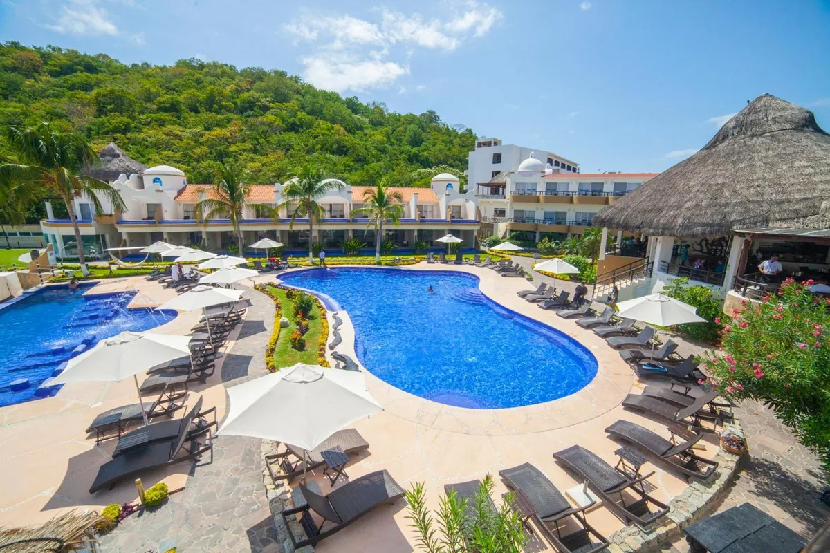 Quinta Bella Huatulco pool