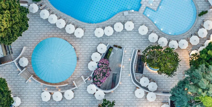 Hilton Istanbul Bosphorus pool day pass
