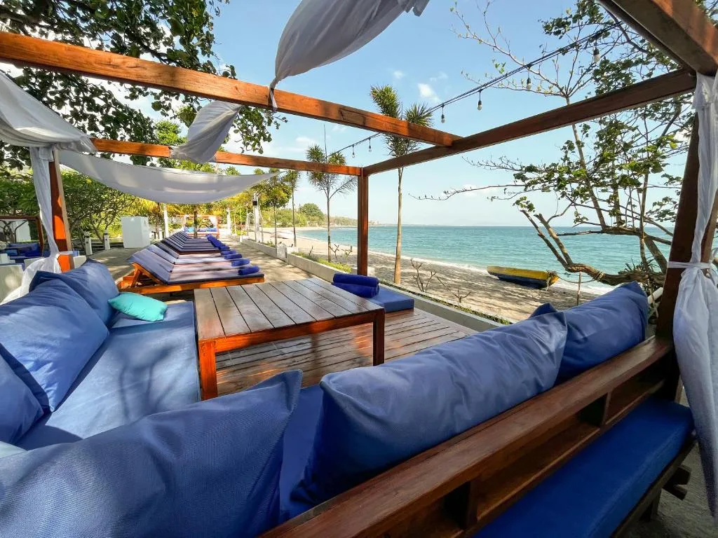 Hotel pool day pass in Lombok