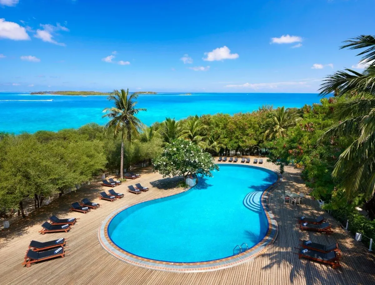 Cinnamon Dhonveli Maldives pool day pass