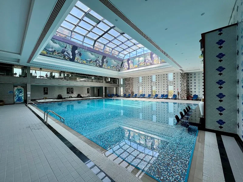 Reef Clubhouse pool