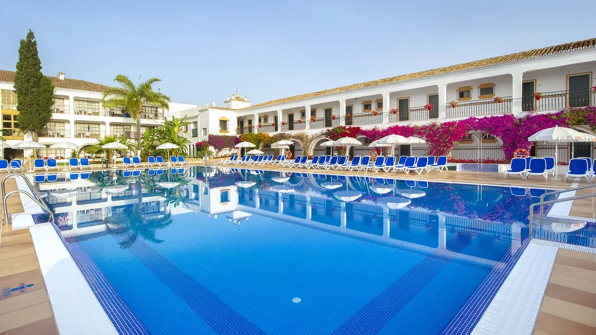 Globales Cortijo Blanco pool
