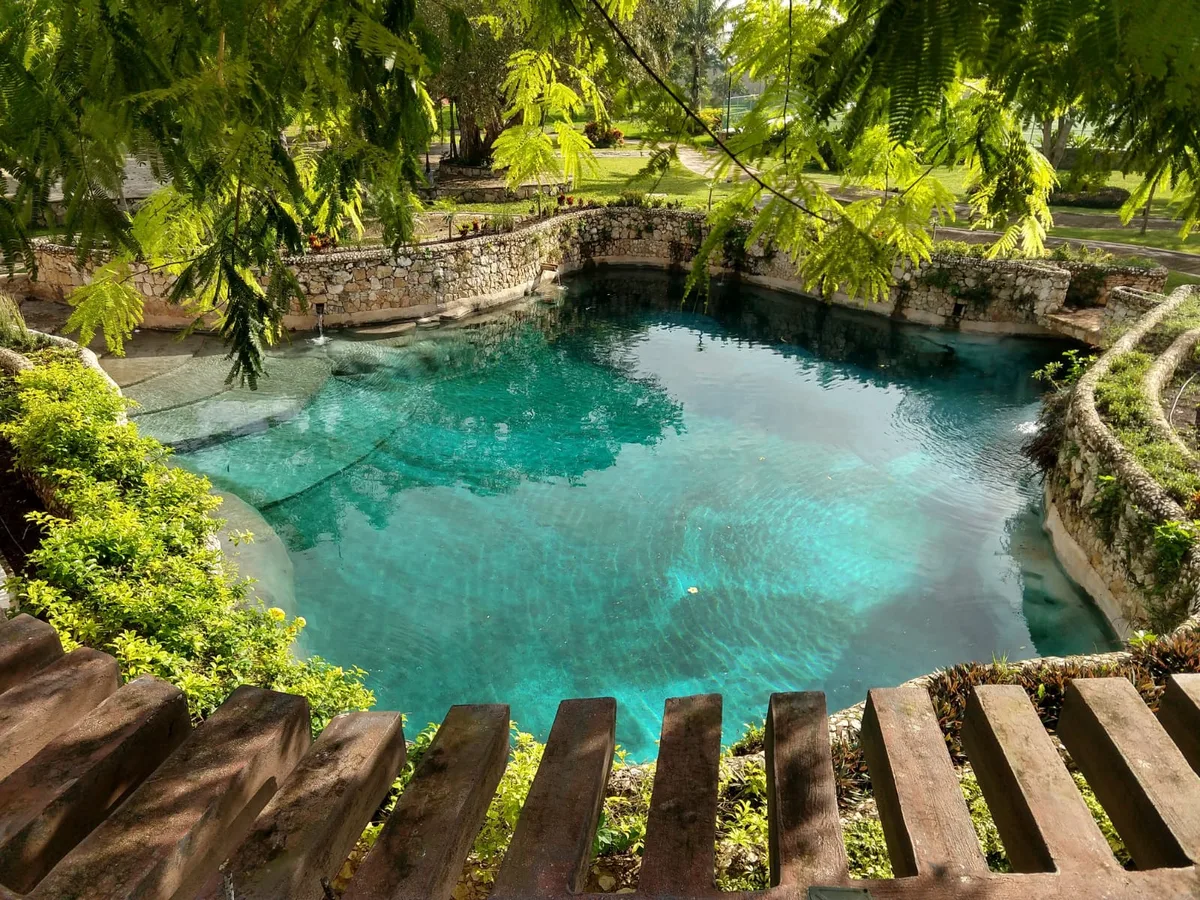 Hacienda Santa Cruz pool