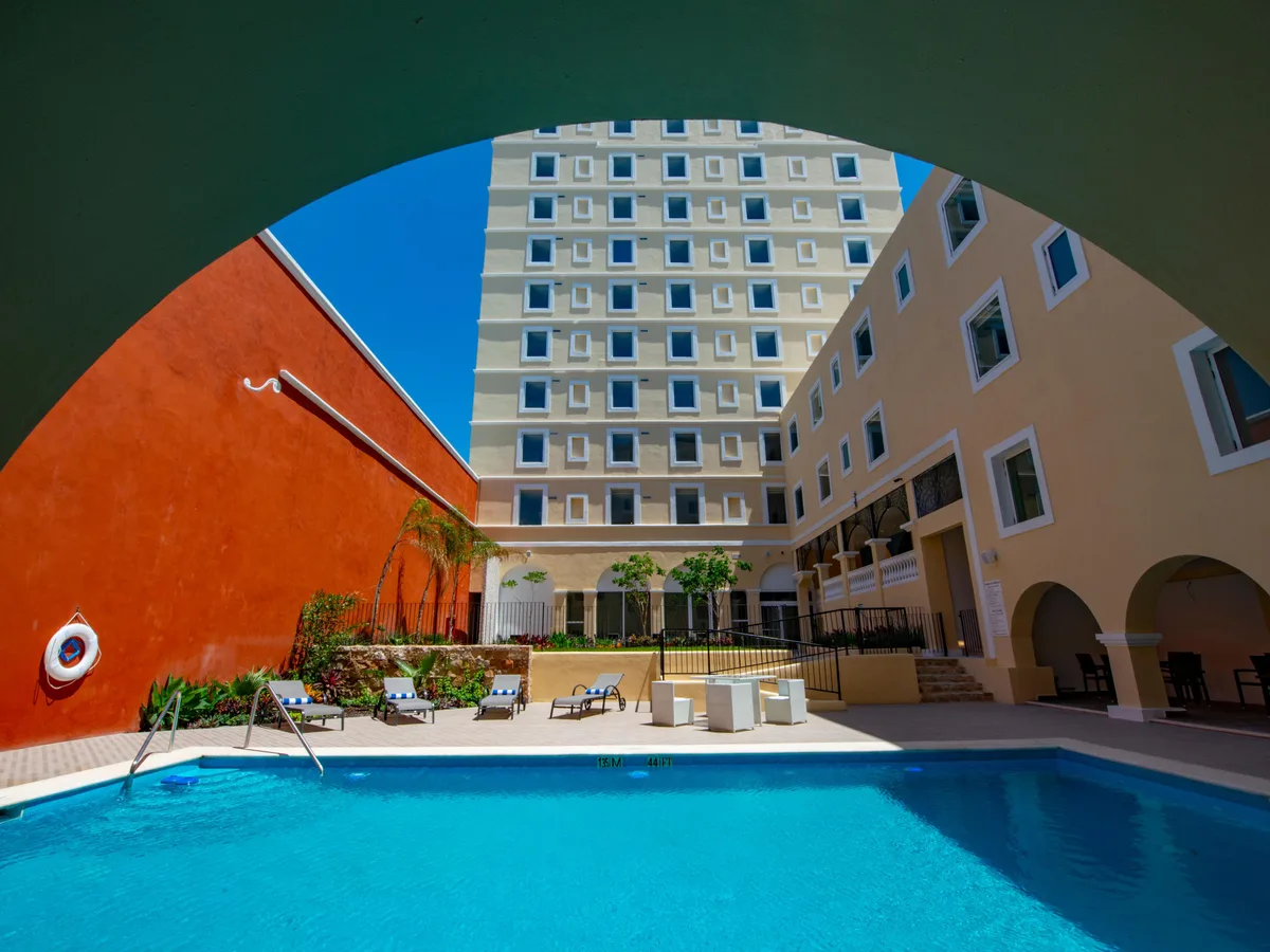 Holiday Inn Express Merida Centro Historico pool