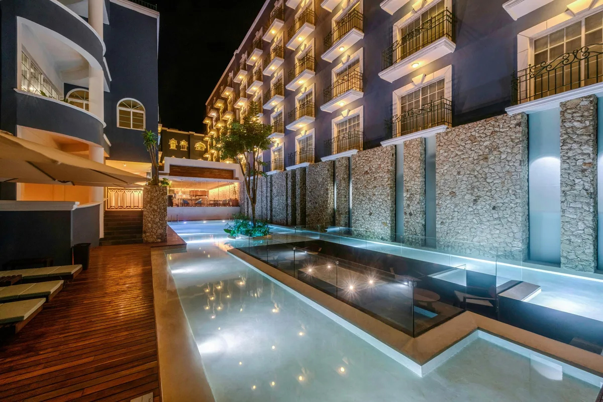 Villa Mercedes Merida, Curio Collection by Hilton pool