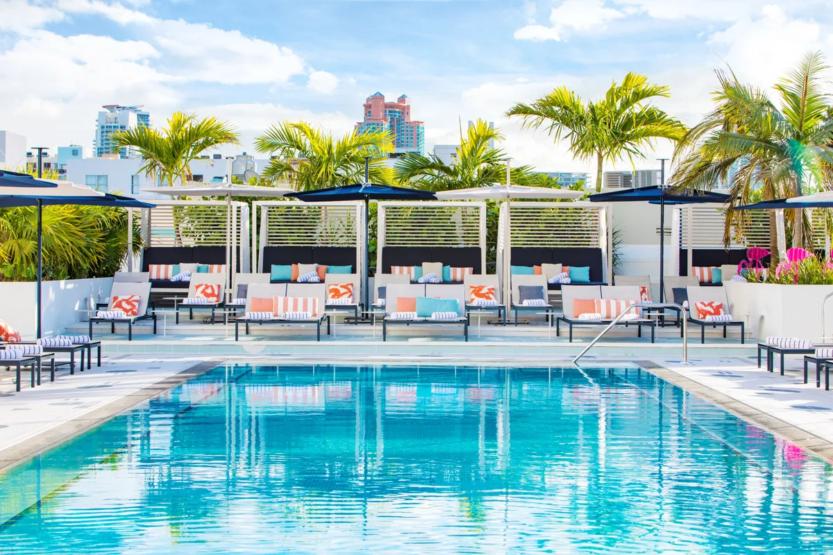 Moxy Miami South Beach pool
