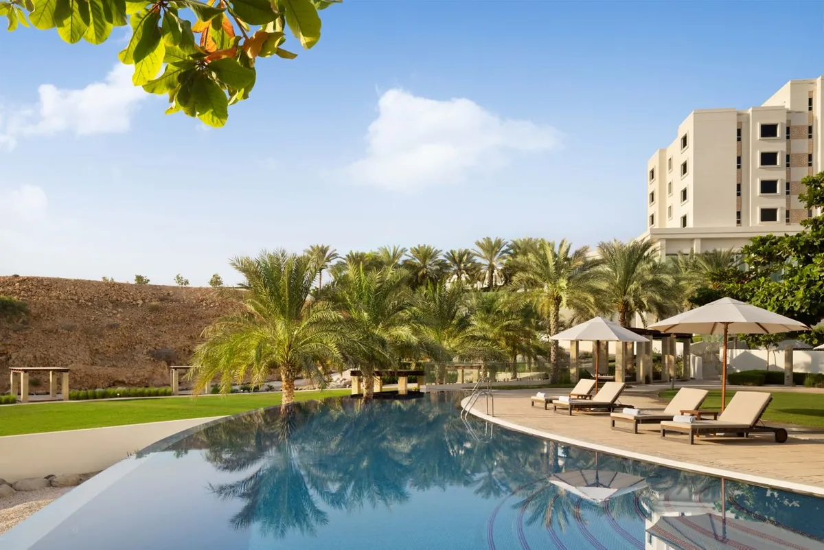 JW Marriott Hotel Muscat pool