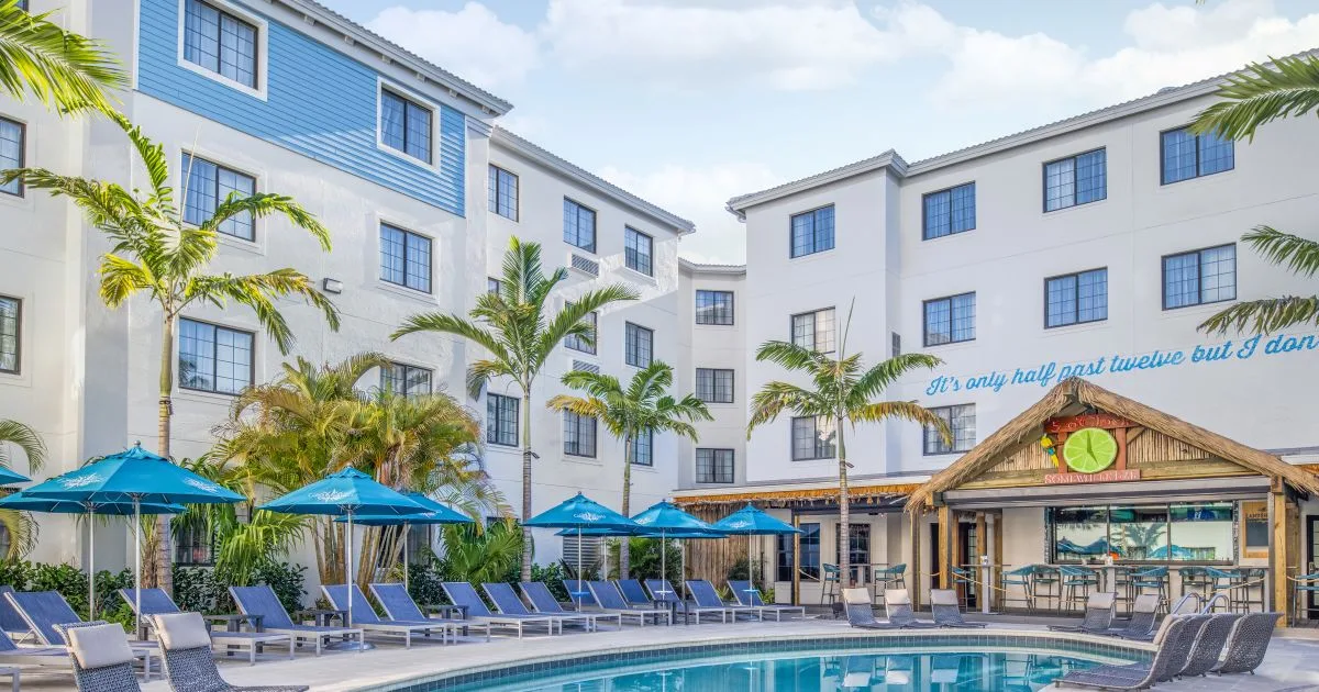 Compass Hotel by Margaritaville Naples pool