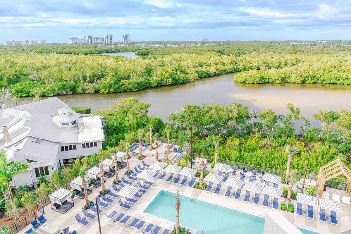 Hotel pool day pass in Naples
