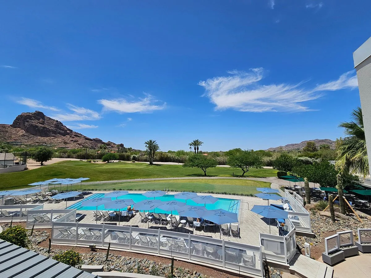 Mountain Shadows Resort pool