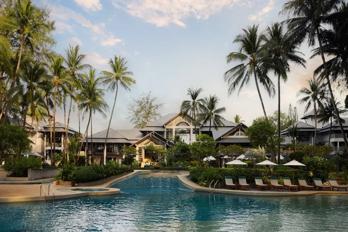 Dusit Thani Laguna Phuket pool