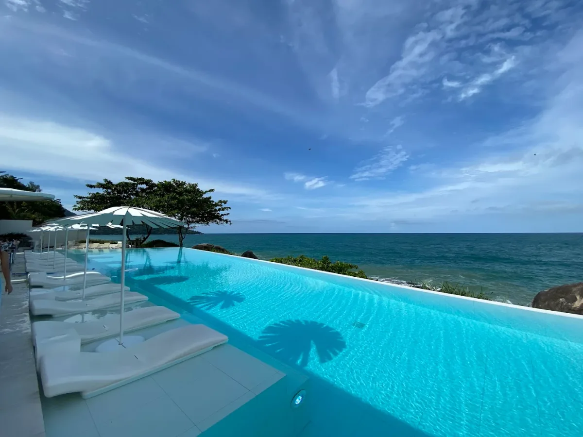 Kata Rocks pool