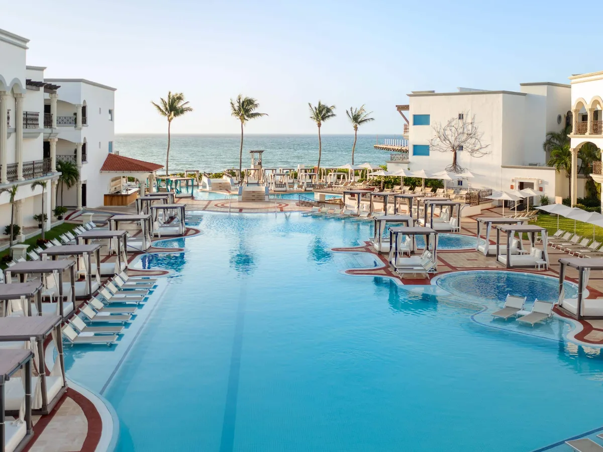 Hyatt Centric Playa del Carmen pool day pass