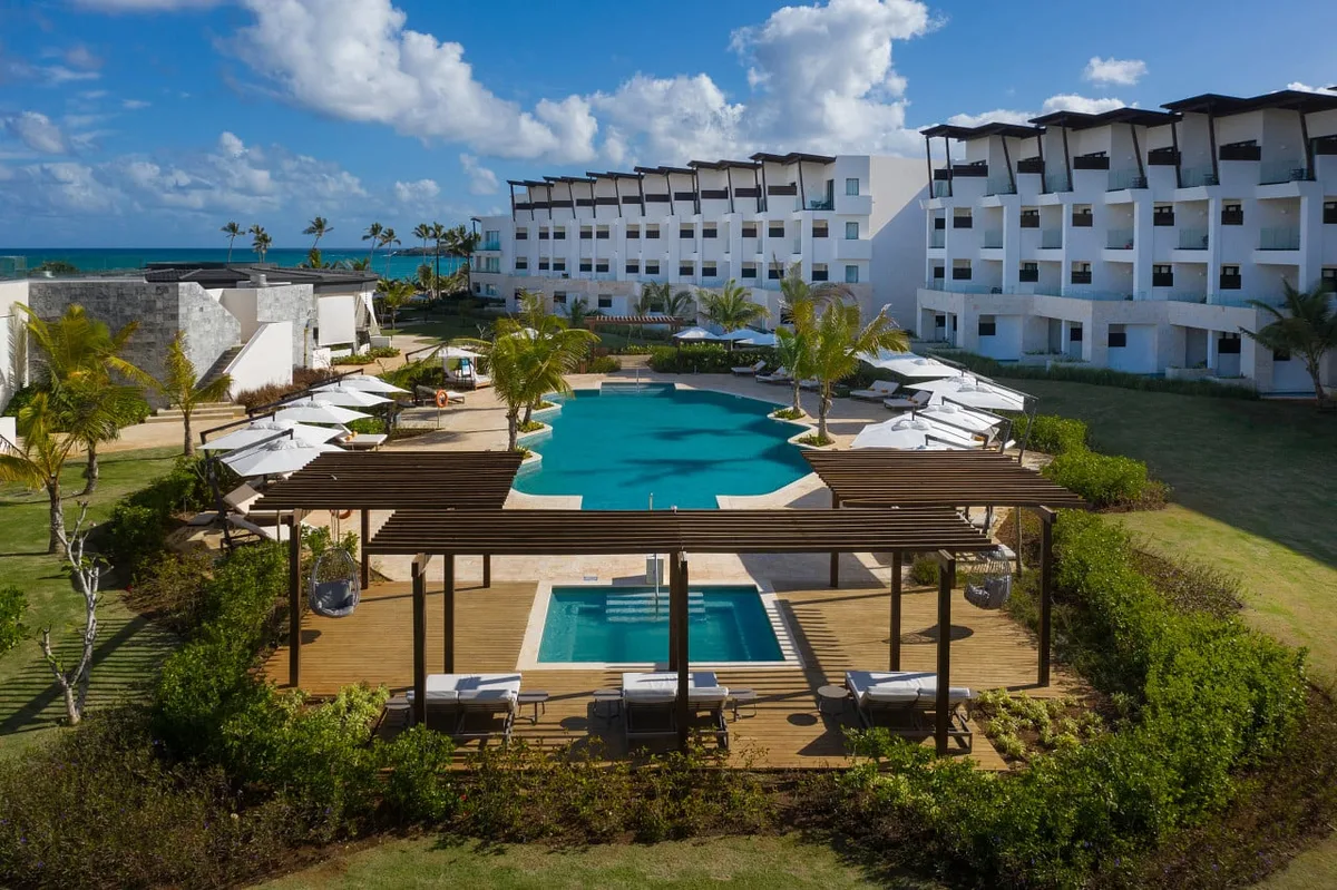 Dreams Macao Beach pool day pass