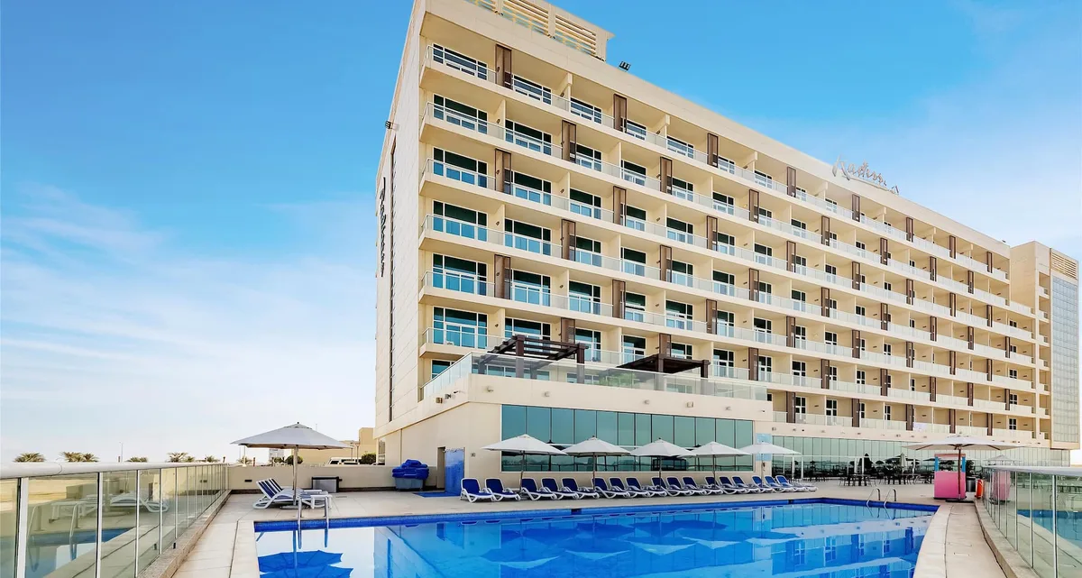 Radisson Resort Ras Al Khaimah Marjan Island pool