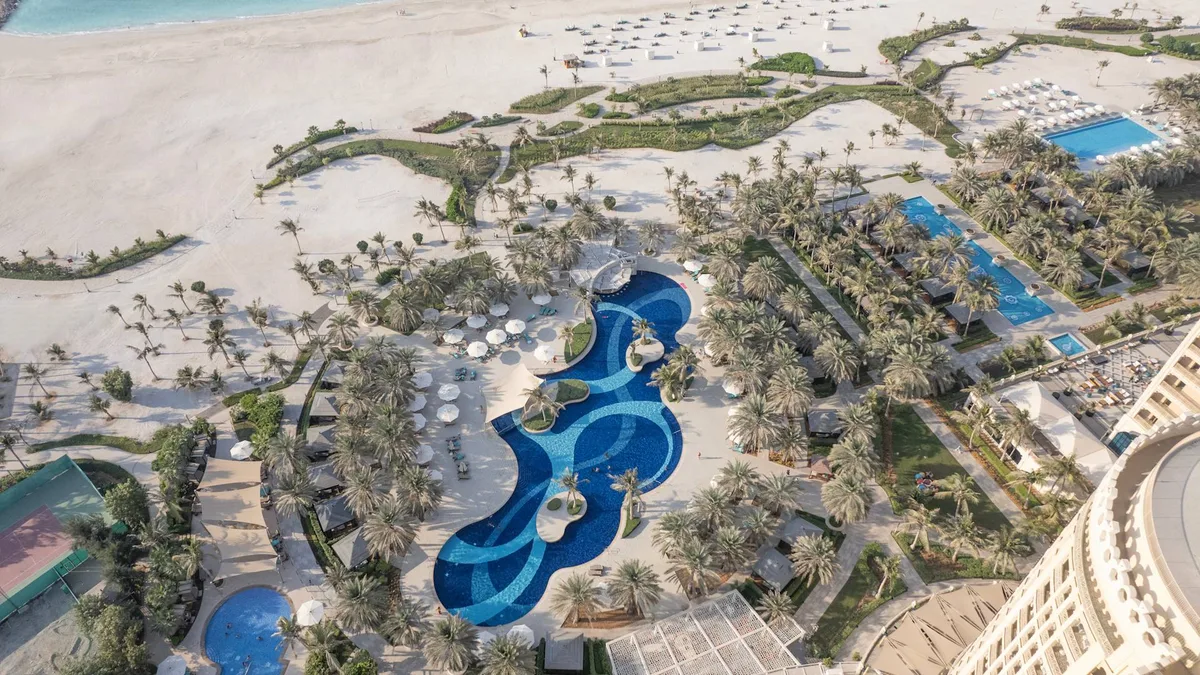 Waldorf Astoria Ras Al Khaimah pool