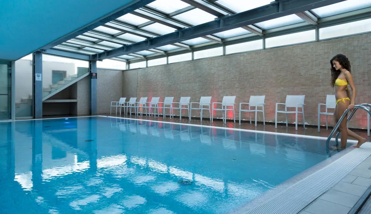 Terminal Palace & Spa pool